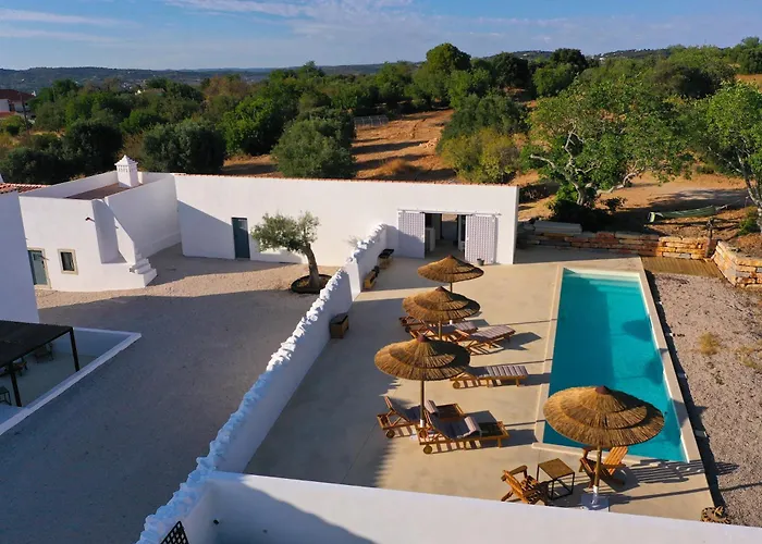 Uma * Santa Bárbara de Nexe