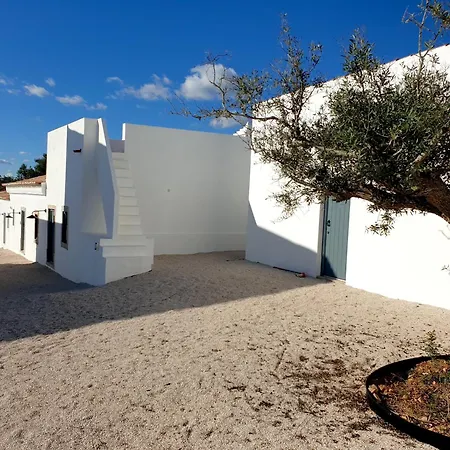 Uma * Santa Bárbara de Nexe