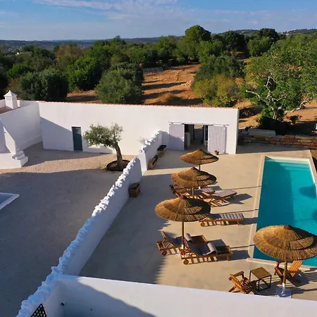 Uma * Santa Bárbara de Nexe